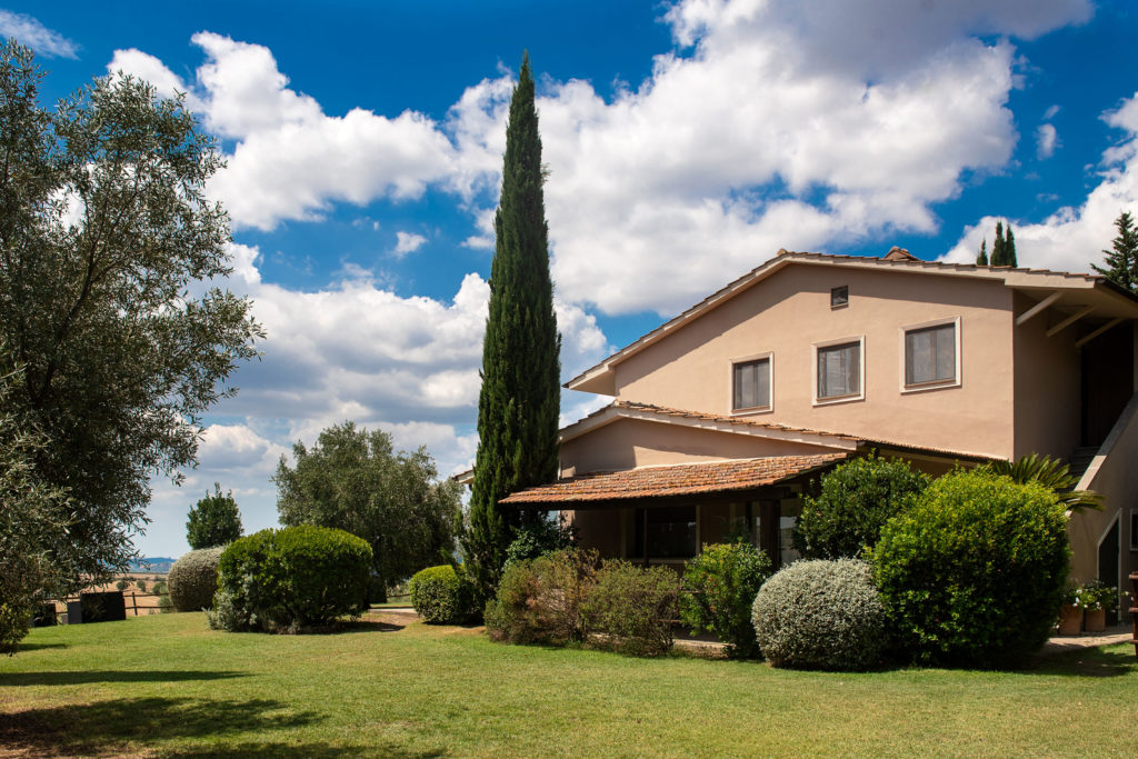 Agriturismo Saturnia Quercia Rossa Nel Cuore Della Maremma